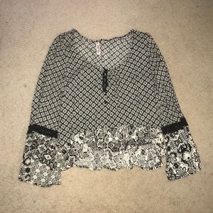 Long sleeve flowy blouse